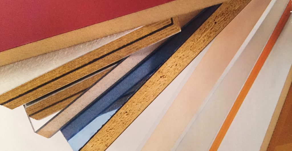 Placage Stratifié Nous pouvons coller et réaliser le pressage de vos panneaux replaqués